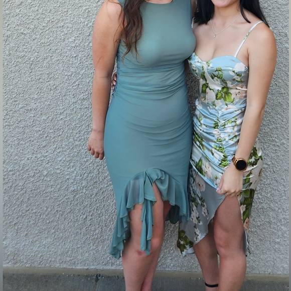 SATIN FLORAL RUCHED SPLIT MIDI DRESS - Picture 2 of 4